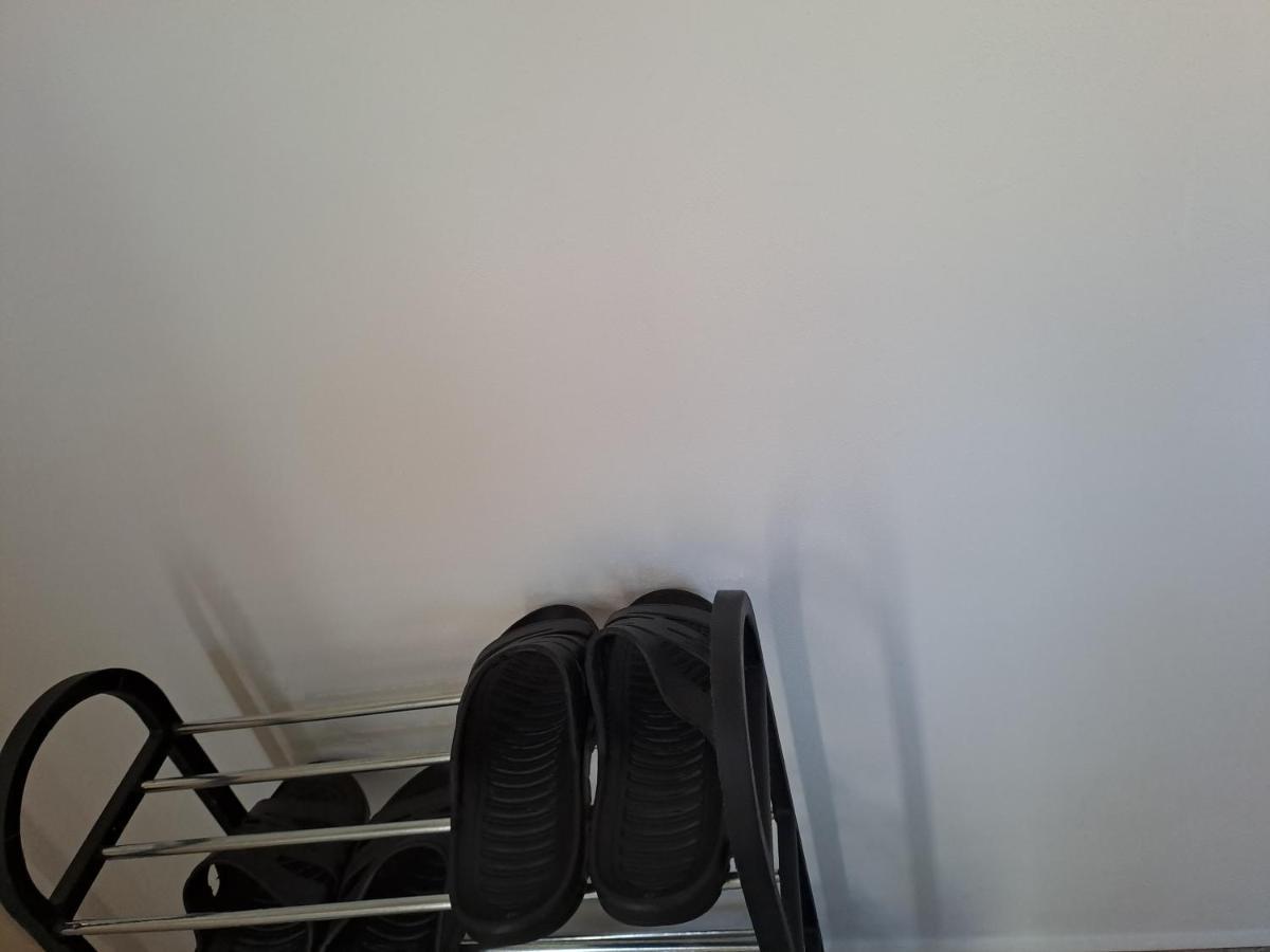 Nha Nghi Cho Cap Doi Va Gia Dinh Apartamento Praga Exterior foto